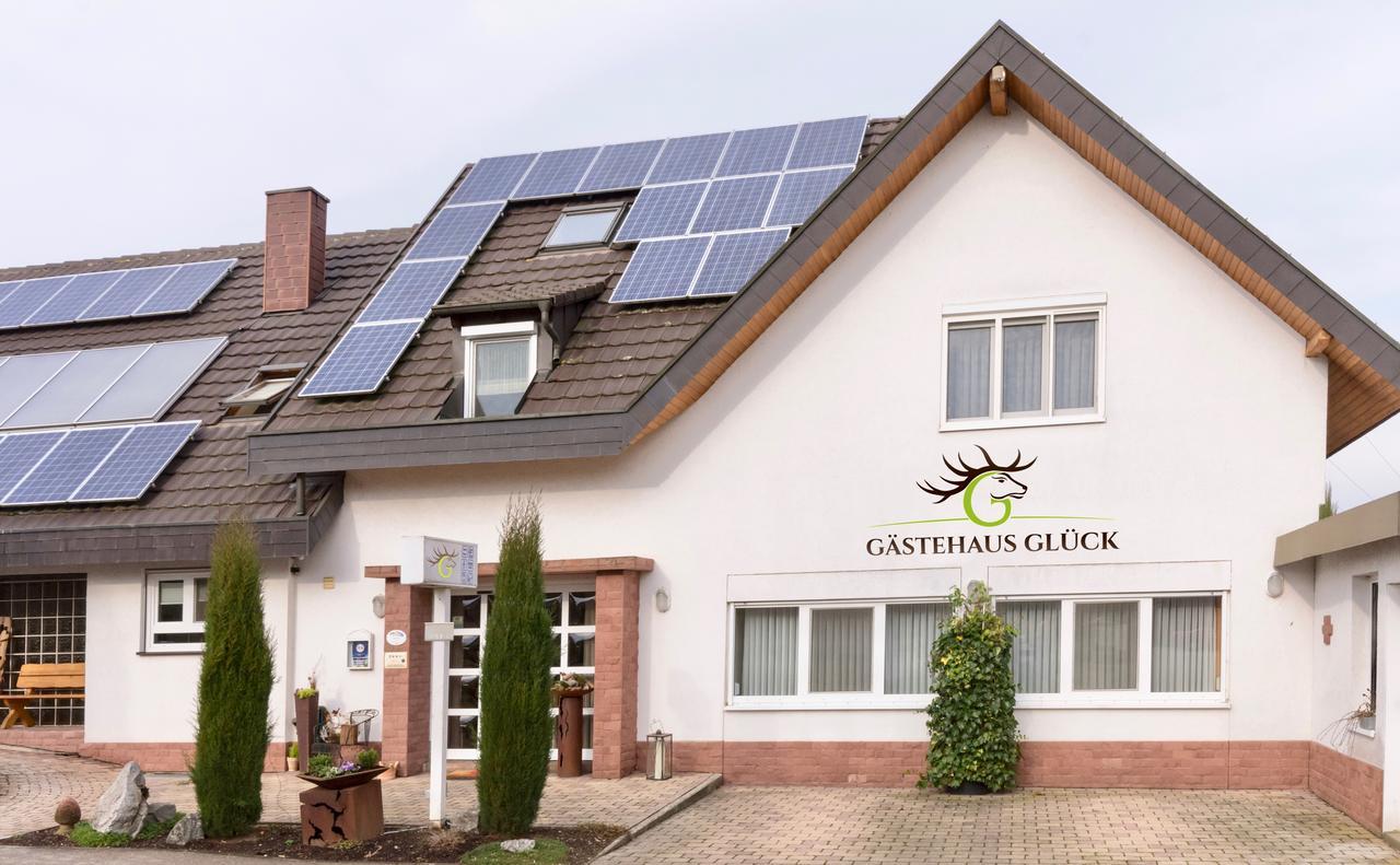 Gastehaus Gluck Wir Haben Immer Eintrittskarten Fur Den Europa-Park Fur Sie! Hotel Rust Exterior photo